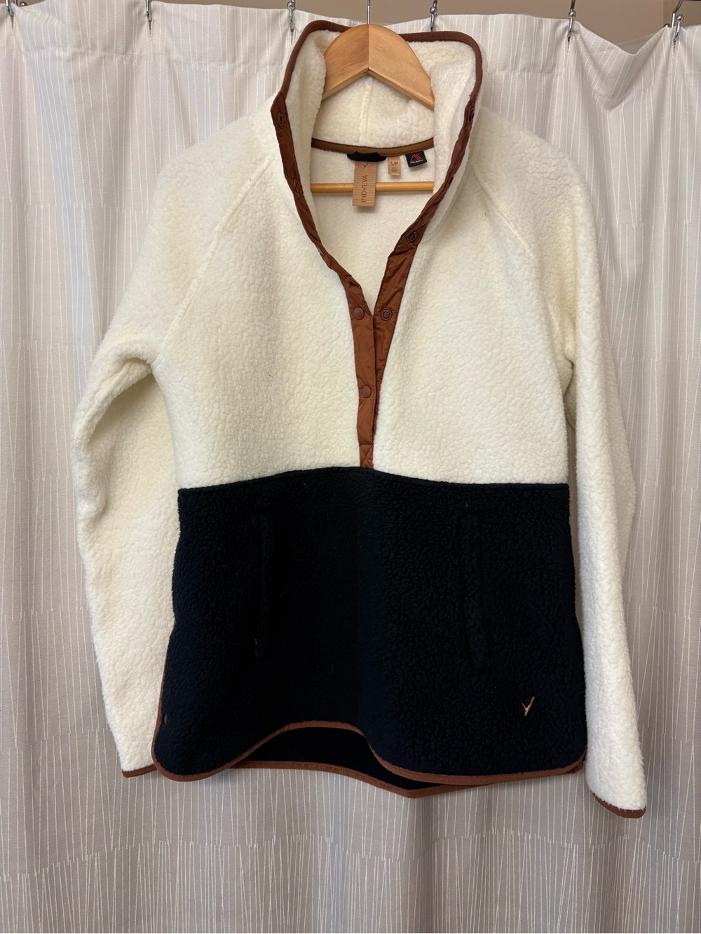 Womens Two-Tone Sherpa Pullover Jacket - Cream, Black & Brown Trim